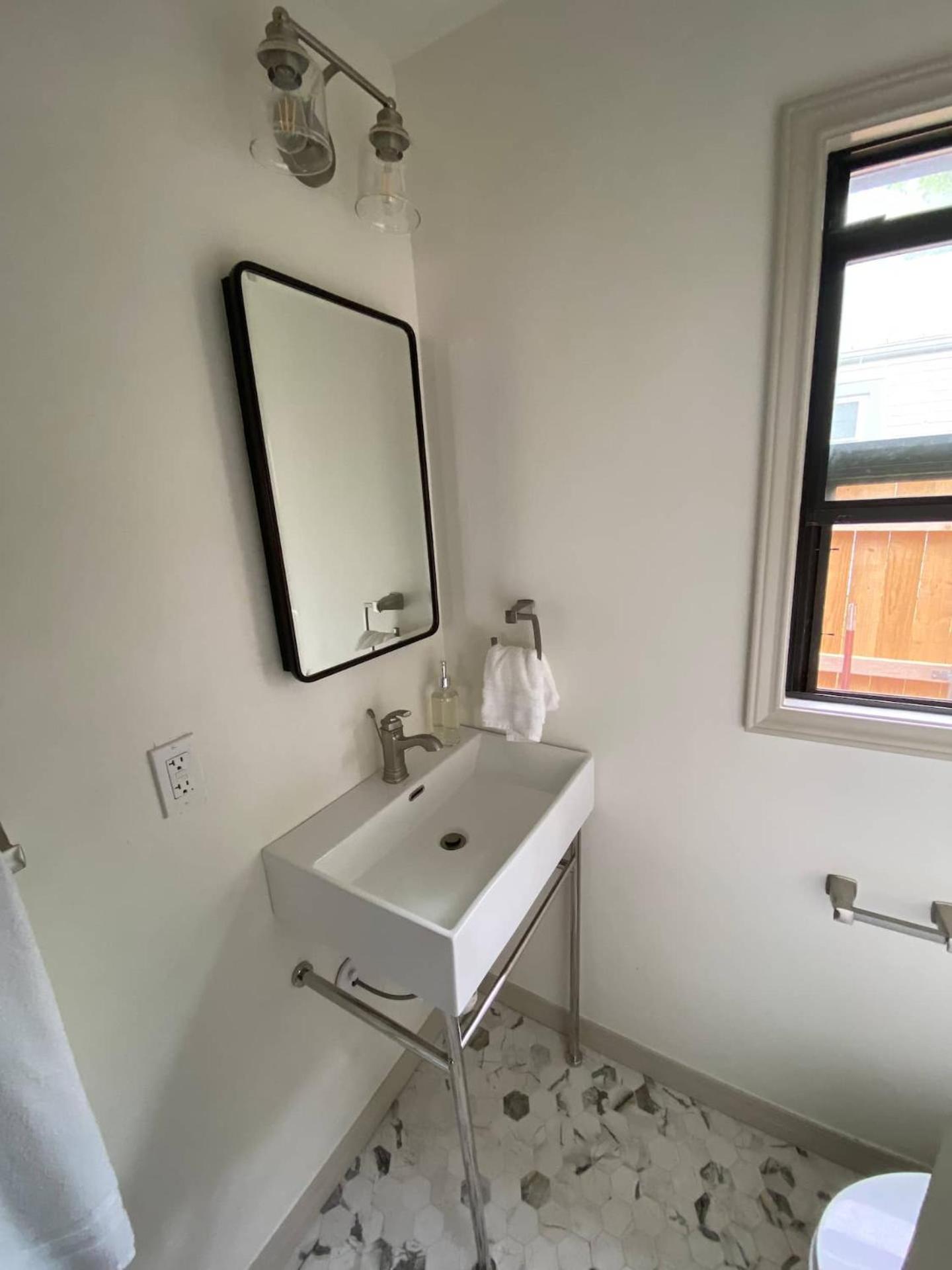 Campus Cottage Kng Bed! Walk To Uco And Downtown Edmond Exterior foto