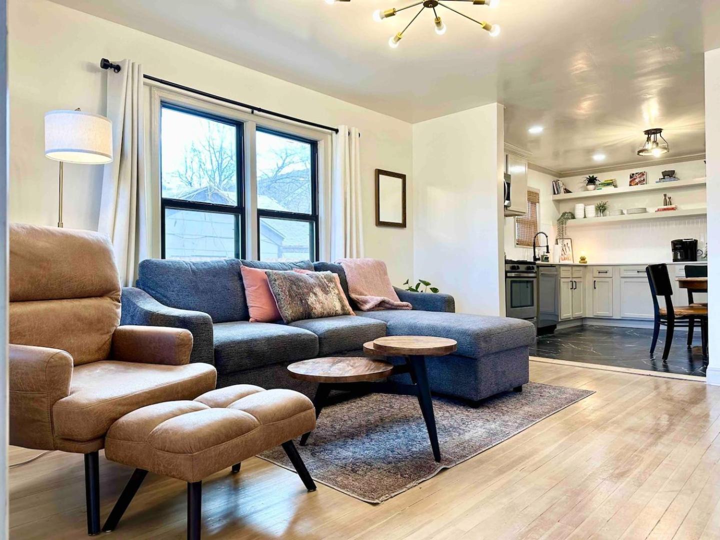 Campus Cottage Kng Bed! Walk To Uco And Downtown Edmond Exterior foto
